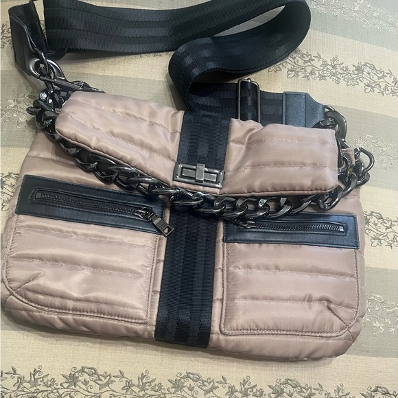 THINK ROYLN Tan and Black Crossbody Bag Fashionable and Functional - Picture 9 of 13